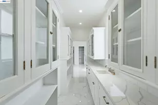 2404 Divisadero St, San Francisco, CA 94115 - Photo 12