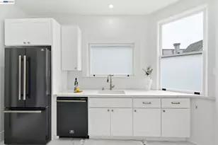 2404 Divisadero St, San Francisco, CA 94115 - Photo 18