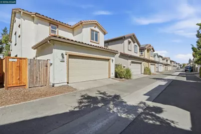 10848 Iris Bloom Drive, Stockton, CA 95209 - Photo 30