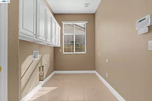 5040 Green Grove Ln, Roseville, CA 95747 - Photo 44