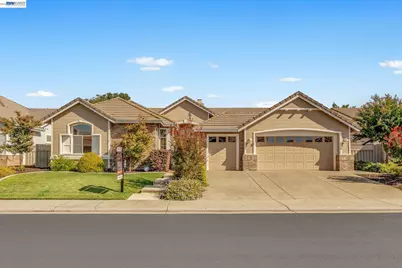 5040 Green Grove Ln, Roseville, CA 95747 - Photo 2