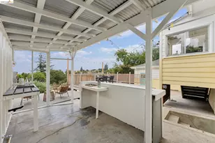 7201 Sunkist Dr, Oakland, CA 94605 - Photo 54