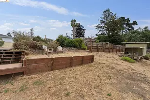 7201 Sunkist Dr, Oakland, CA 94605 - Photo 78
