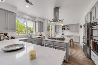 15632 Baypoint Ave, San Leandro, CA 94579 - Photo 16