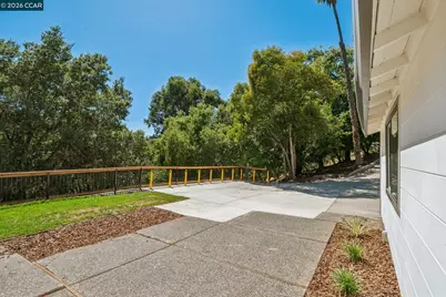50 Overhill Rd, Orinda, CA 94563 - Photo 32