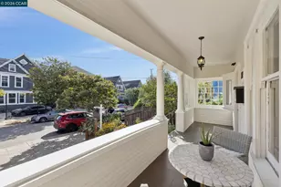 702 33rd St, Oakland, CA 94609 - Photo 8