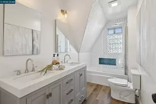 702 33rd St, Oakland, CA 94609 - Photo 40