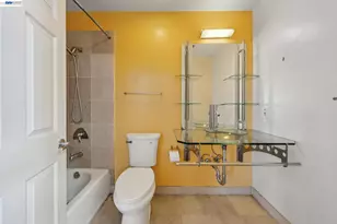 850 Grand Ave, Oakland, CA 94607 - Photo 24