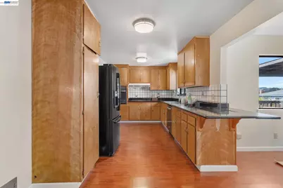 5012 Proctor Rd, Castro Valley, CA 94546 - Photo 12