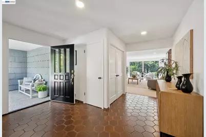 68 Lambeth Sq, Moraga, CA 94556 - Photo 10