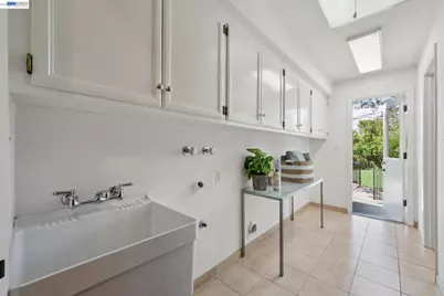 68 Lambeth Sq, Moraga, CA 94556 - Photo 40