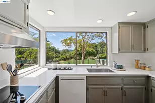 68 Lambeth Square, Moraga, CA 94556 - Photo 24