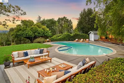 68 Lambeth Sq, Moraga, CA 94556 - Photo 2