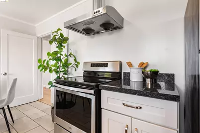2907 55th Avenue, Oakland, CA 94605 - Photo 6