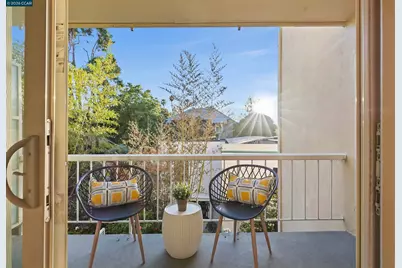 590 El Dorado Ave #214, Oakland, CA 94611 - Photo 2