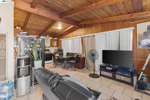 24024 Park St, Hayward, CA 94541 - Photo 26