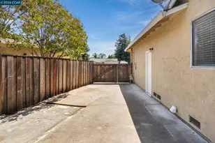2130 Debra Ct, Pittsburg, CA 94565 - Photo 32