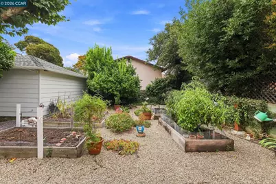 601 Alhambra St, Crockett, CA 94525 - Photo 30