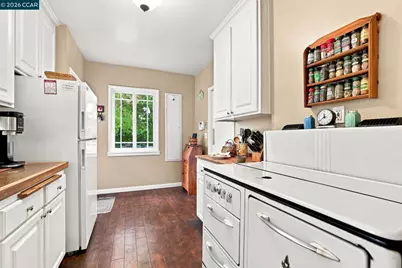 601 Alhambra St, Crockett, CA 94525 - Photo 14