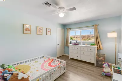 335 Pepper Dr, Vallejo, CA 94589 - Photo 20