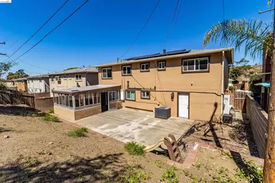 335 Pepper Dr, Vallejo, CA 94589 - Photo 40
