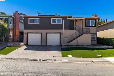 335 Pepper Dr, Vallejo, CA 94589 - Photo 2