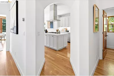 6733 Longwalk Dr, Oakland, CA 94611 - Photo 12