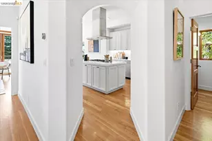 6733 Longwalk Dr, Oakland, CA 94611 - Photo 12