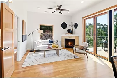 6733 Longwalk Dr, Oakland, CA 94611 - Photo 22