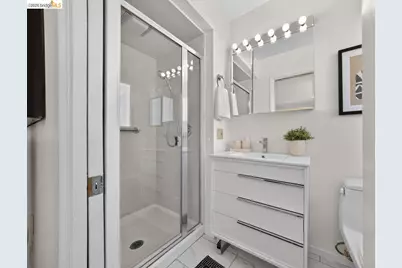 4836 Reinhardt Dr, Oakland, CA 94619 - Photo 24