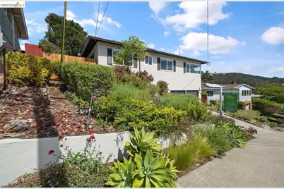 4836 Reinhardt Dr, Oakland, CA 94619 - Photo 2