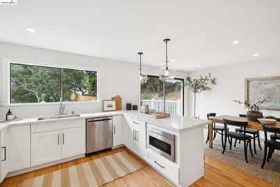 4325 Mountain View, Oakland, CA 94605 - Photo 18