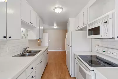 345 Kinross Dr., Walnut Creek, CA 94958 - Photo 36