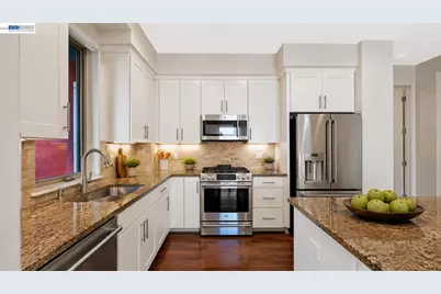 1028 Foster Square Ln #201, Foster City, CA 94404 - Photo 8