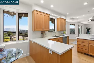 809 Mountain View Dr, Lafayette, CA 94549 - Photo 12