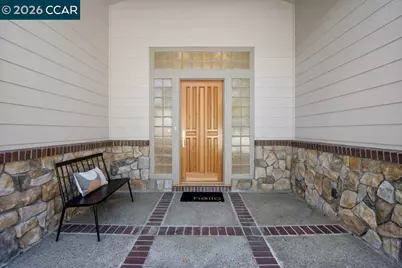 809 Mountain View Dr, Lafayette, CA 94549 - Photo 2