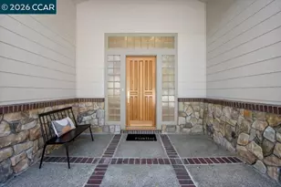 809 Mountain View Dr, Lafayette, CA 94549 - Photo 2