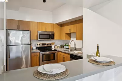 6363 Christie Avenue #225, Emeryville, CA 94608 - Photo 6