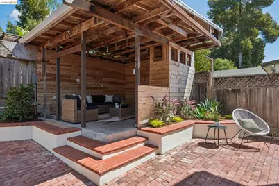 3936 Agua Vista St, Oakland, CA 94601 - Photo 42