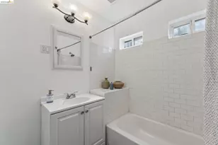 2960 106th Ave, Oakland, CA 94605 - Photo 42