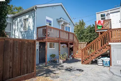 5719 Shattuck Ave, Oakland, CA 94609 - Photo 10
