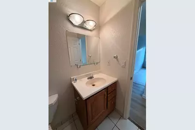 1510 E St #22, Hayward, CA 94541 - Photo 12