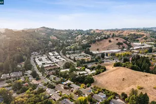 651 Moraga Rd, Moraga, CA 94556 - Photo 40