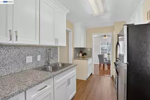 249 Makin Rd, Oakland, CA 94603 - Photo 12