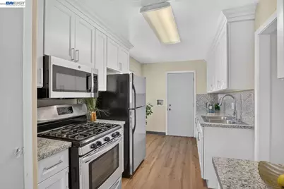 249 Makin Rd, Oakland, CA 94603 - Photo 10