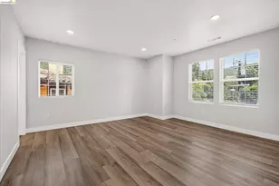 6105 Oakdale Ave, Oakland, CA 94605 - Photo 12