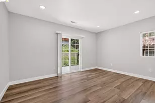 6105 Oakdale Ave, Oakland, CA 94605 - Photo 8