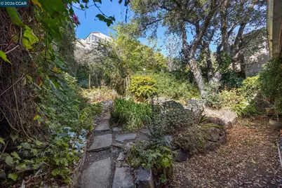 931 Shattuck Ave, Berkeley, CA 94707 - Photo 16