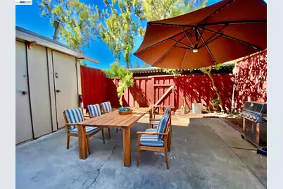 92 Hemlock Ln, Milpitas, CA 95035 - Photo 18