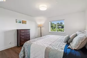 6153 Girvin Dr, Oakland, CA 94611 - Photo 56